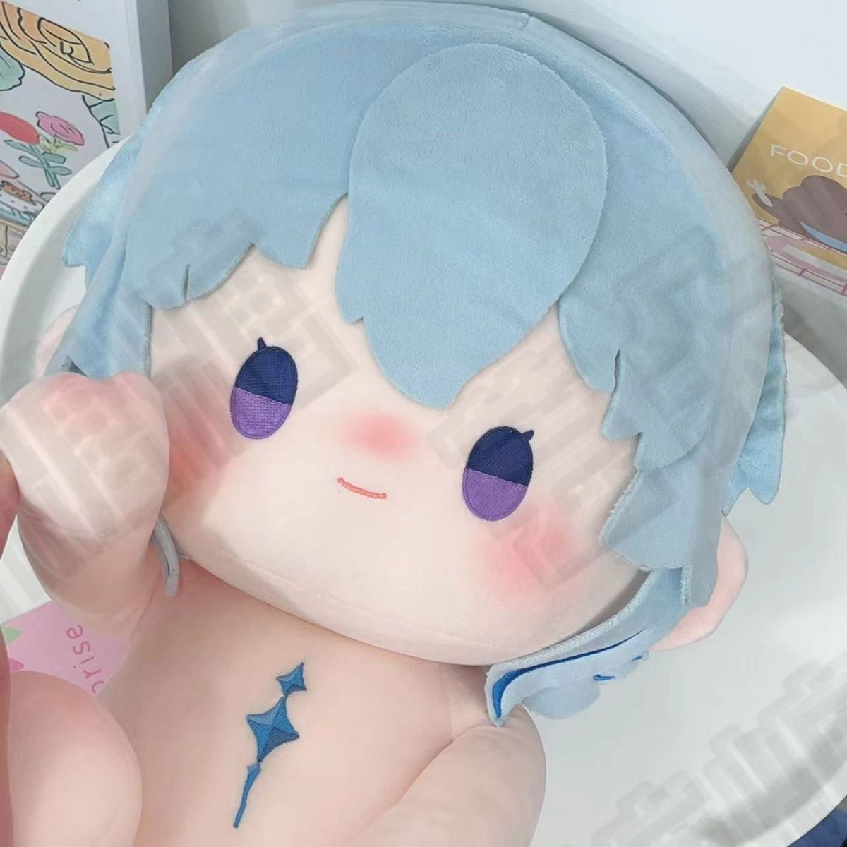 دمية قطيفة كرتونية قابلة للتلب - مراجعة Soft Plush Doll وسعره